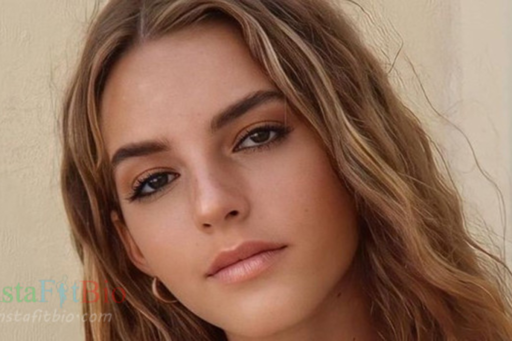 Emily Feld Age , Career, Family, Net Worth, Height Bio 2024.